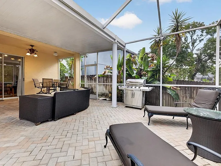11115 Avery Oaks Dr — Photo 49