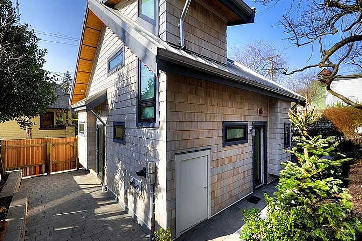3608 W 30th Ave — Photo 3