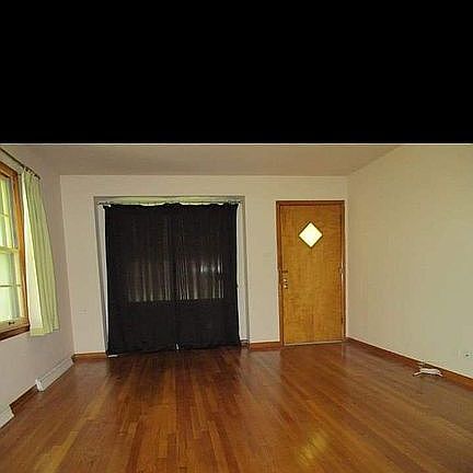 4th image of 14443 Des Plaines St