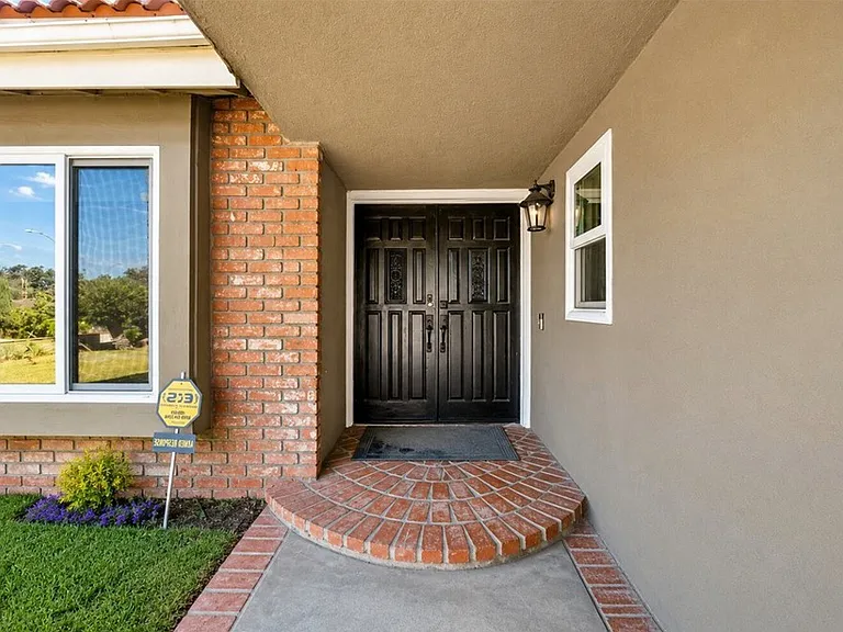 1625 S Grenoble Ave — Photo 4