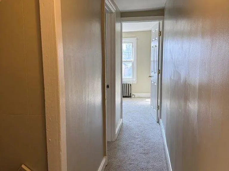 457 N Pitt St — Photo 16