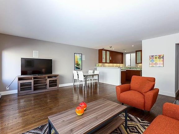 5th image of 2445 Polk St APT 2