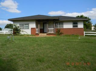 525 N Cook, Cordell, OK 73632