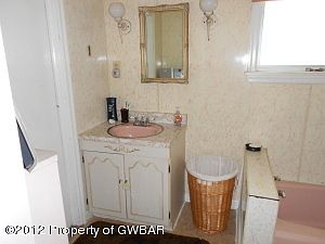 2nd floor bathroom with big closet