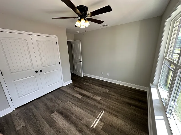 221 Lasso Dr — Photo 23