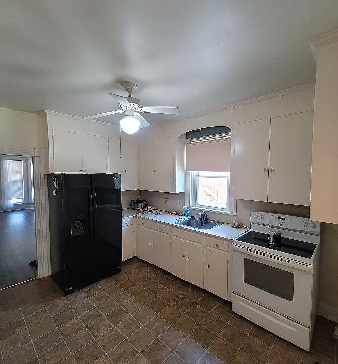 228 E Main St #1