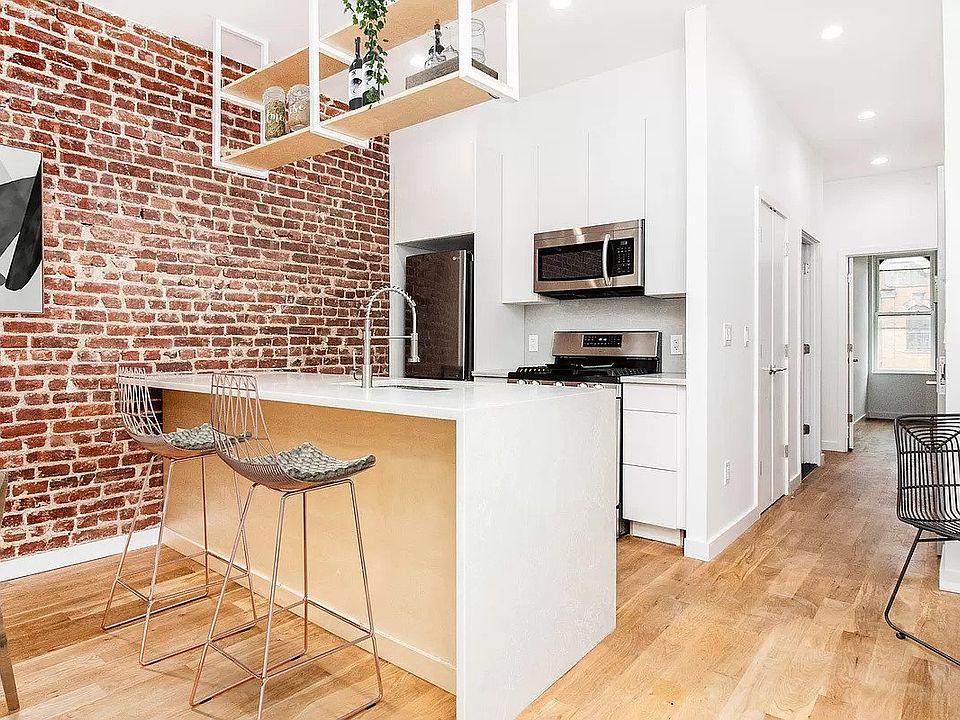 3 bed · 2 bath in Bushwick, Brooklyn