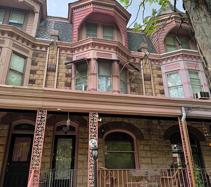 1st image of 429 Greenwich St