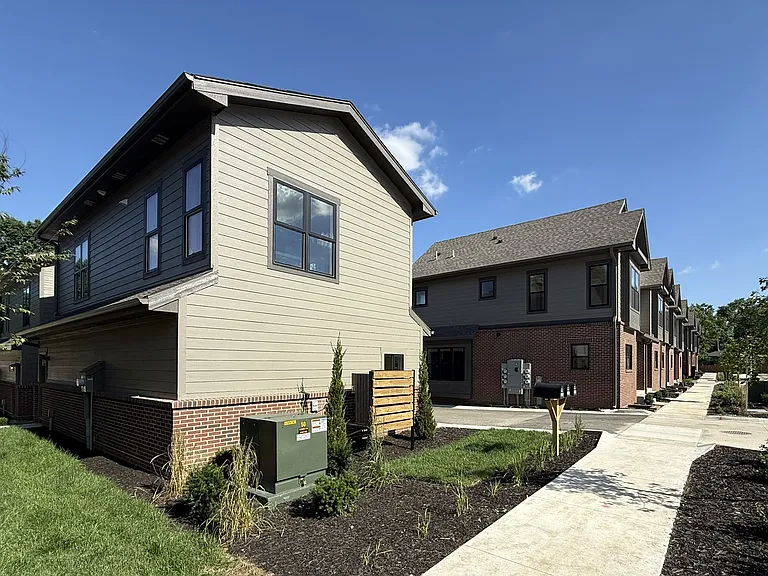 8113 Greystone St — Photo 9