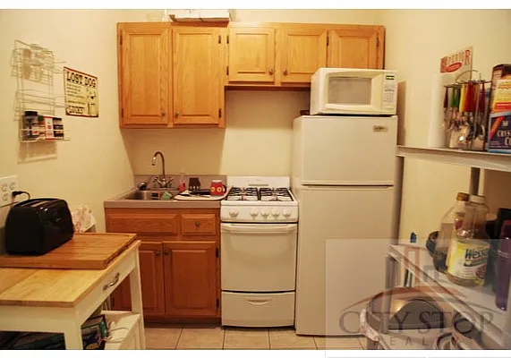 Rented by City Stop Realty | media 36