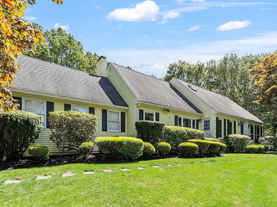 1st image of 30 Goose Pond Rd