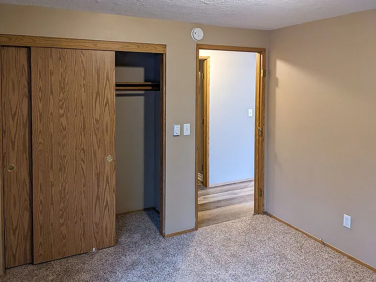 Silverwood Apartments — Photo 26