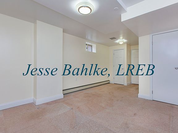 5th image of 2565 23rd St #1F