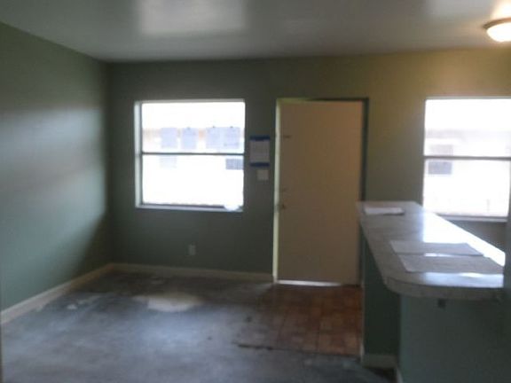 3rd image of 101 NE 41st St APT H126