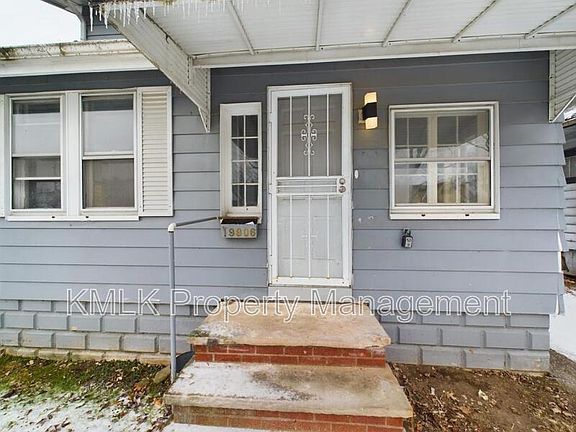 3rd image of 19906 Mountville Dr