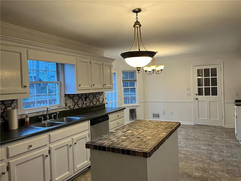 1190 Haverhill Trl — Photo 5