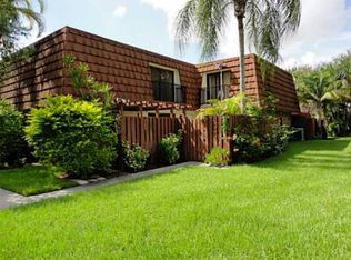 826 SW 118th Ter, Davie, FL 33325