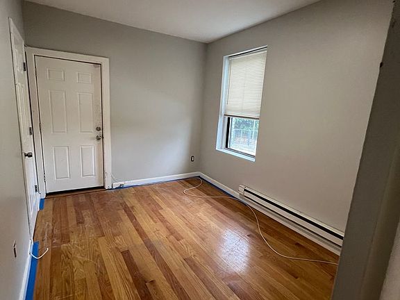 4th image of 184-190 Washington St #186-2