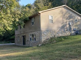 402 Higgins Rd, Wartrace, TN 37183