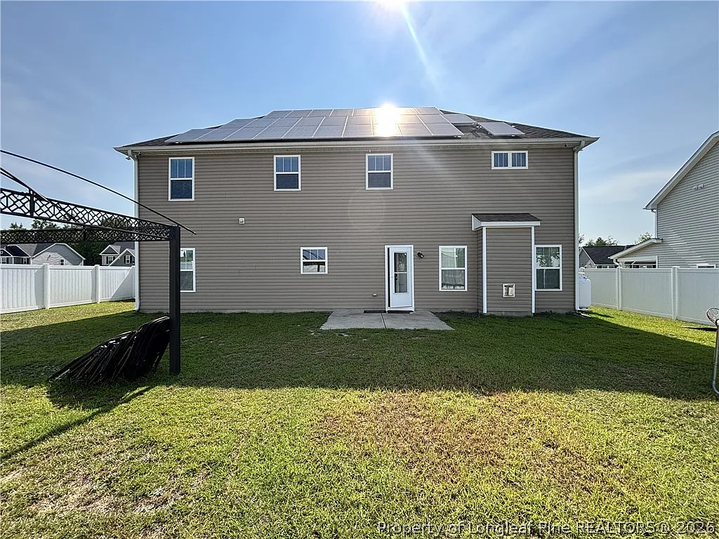 5 bed, 3.0 bath, 2948 sqft, $2,500 — Photo 3