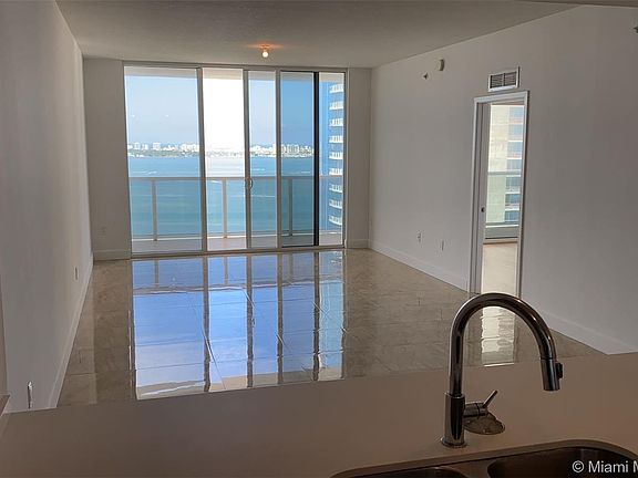 4th image of 600 NE 27th 3204 Miami #3204