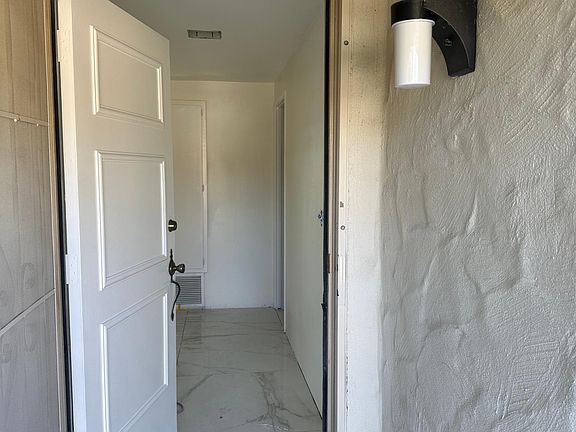 3rd image of 12687 Parish Rd