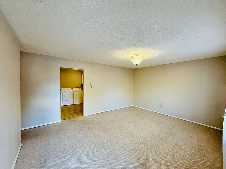 2509 Royalty Ct #A — Photo 4