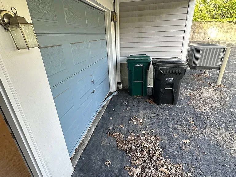 1208 Corbett St — Photo 58