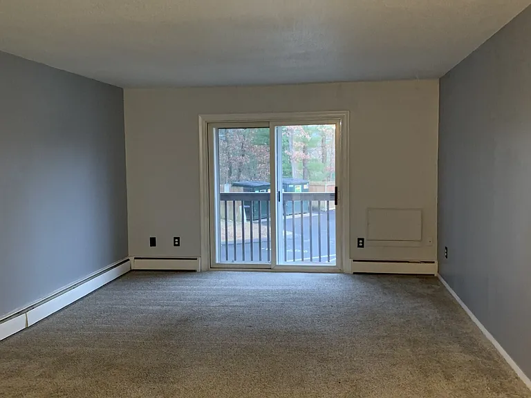 507 Emmett St #13 — Photo 4