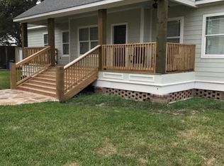 501 Commerce St, Palacios, TX 77465