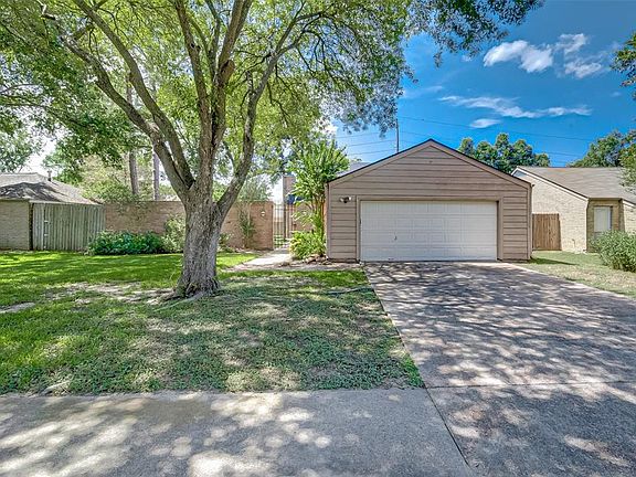 3rd image of 1038 Red Rock Canyon Dr