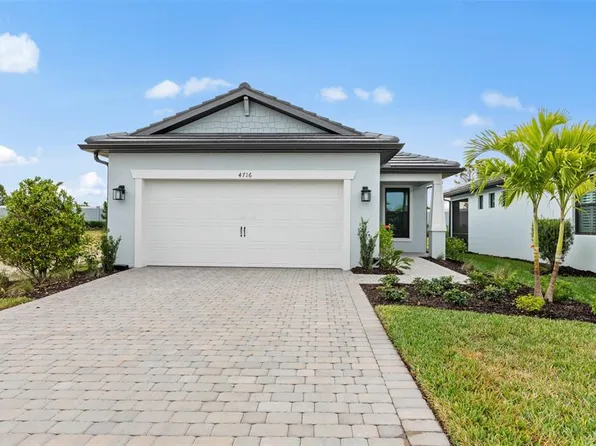 4716 Blue Star Ct, North Port, FL 34289