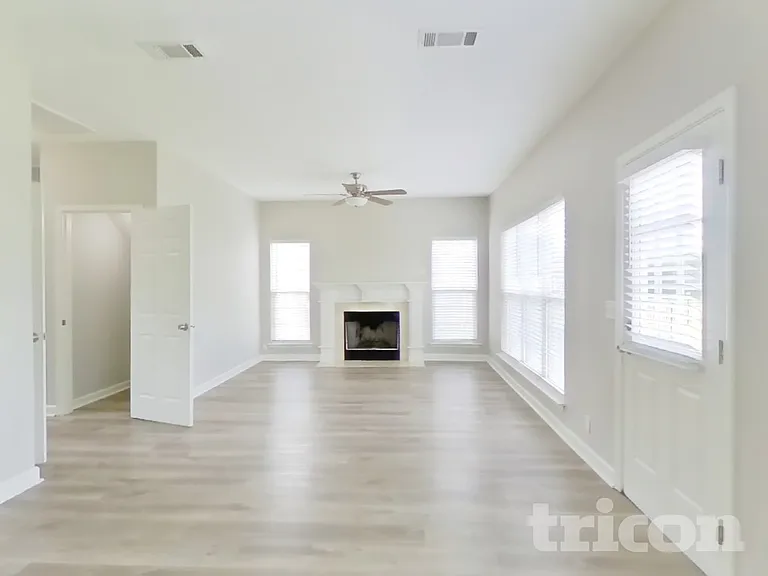 1629 Good Day Ct — Photo 3