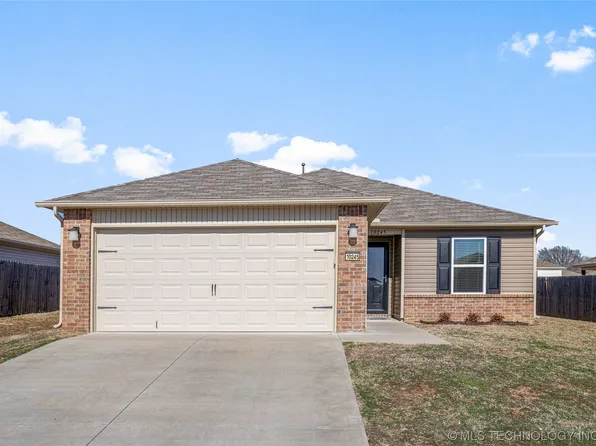 10245 E Larry St, Claremore, OK 74019
