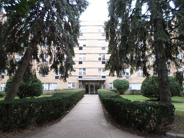 1st image of 2115 W Farwell Ave APT 410