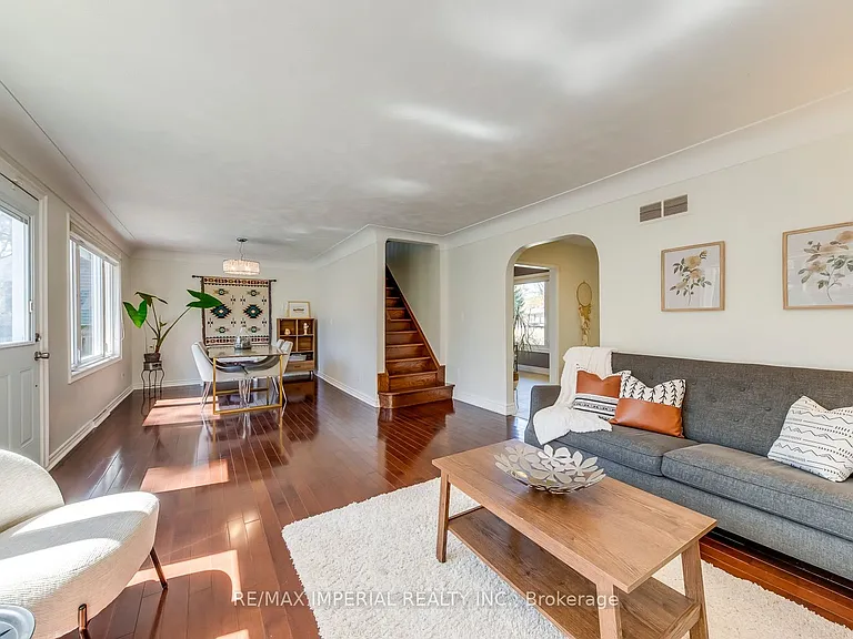 2048 Devon Rd — Photo 8