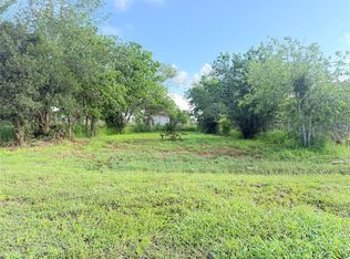 507 E Ward St, Refugio, TX 78377