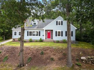 141 Ludlow Rd, Manchester, CT 06040