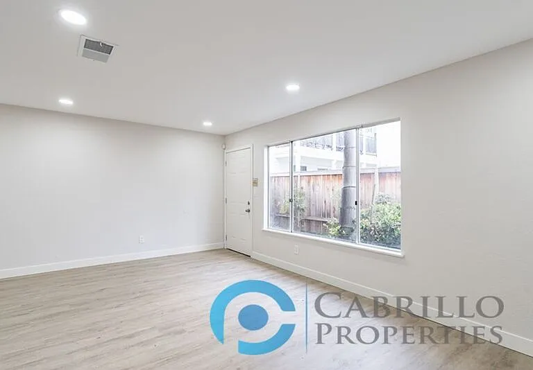 4776 Bancroft St #3 — Photo 6