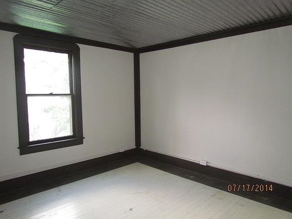 5th image of 40 W Fletchall St