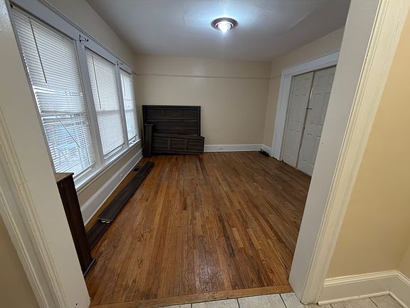 2nd image of 35 Manitou Ave #Basement