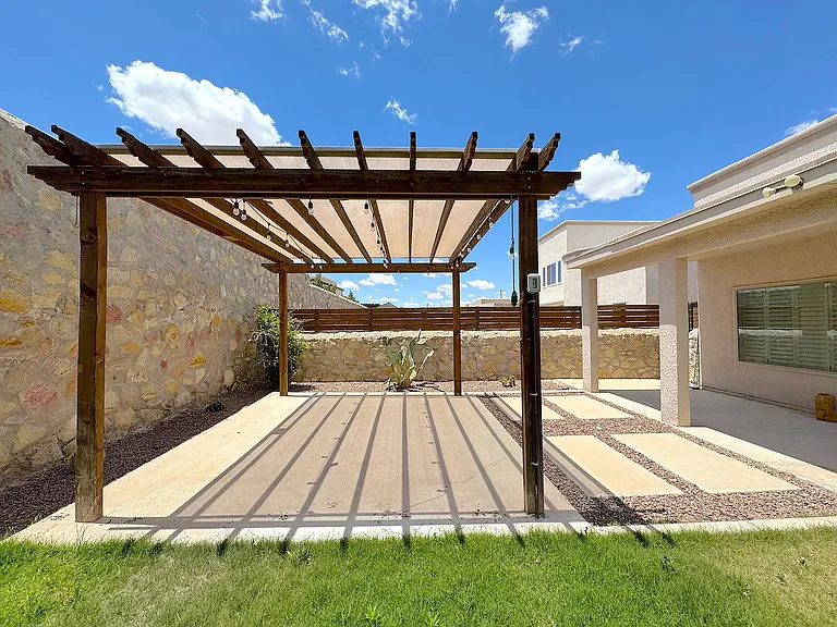 7844 Enchanted View Dr — Photo 28