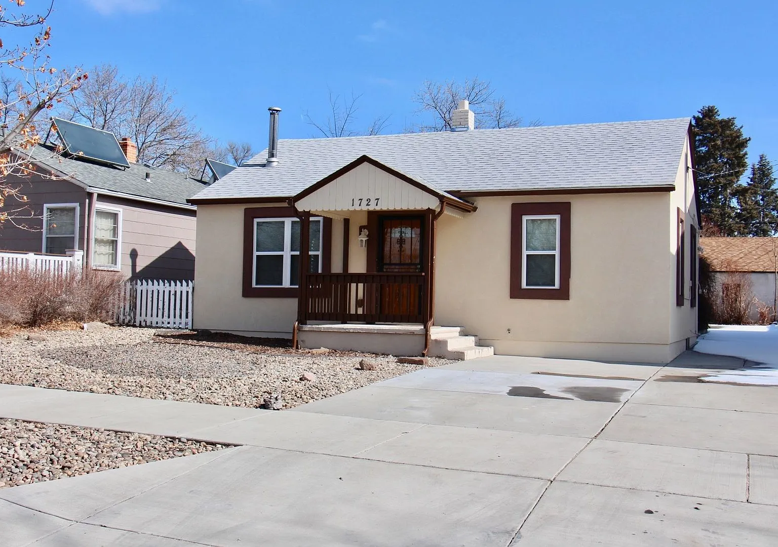 Charming Old North End Rancher — Photo 2