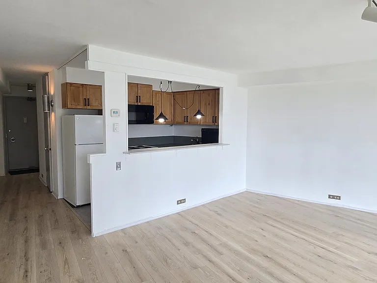 300 N State St #2527 — Photo 2