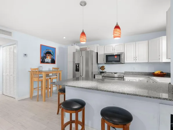 2860 NE 14th Street Cswy APT 104D, Pompano Beach, FL 33062