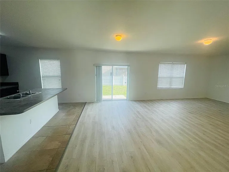16616 Broadford Ln — Photo 10