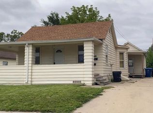 1025 10th St, La Salle, IL 61301