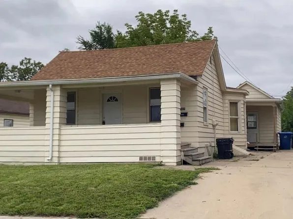 1025 10th St, La Salle, IL 61301