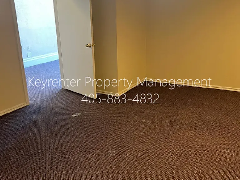 116 S 2nd St Fiveplex — Photo 12