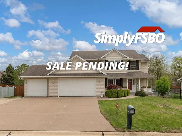 509 E 15th Ave Ct, Coal Valley, IL 61240